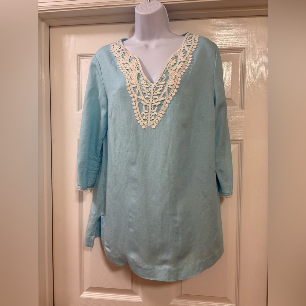 Grace Elements  linen/rayon blouse with lace trimmed v neck